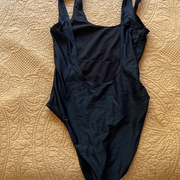 Bathing suit - Picture 2 of 3